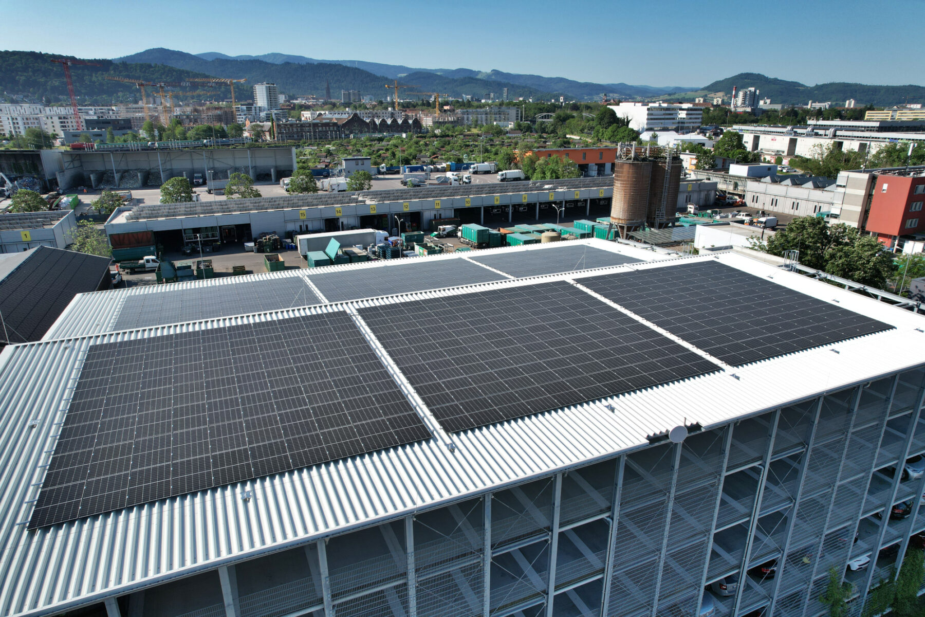 Photovoltaikanlage ASF Seitenansicht