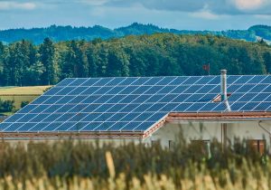solar-photovoltaik-freiburg-landwirtschaft-gewerbe Dachanlage Solaranlage auf Gewerbedach